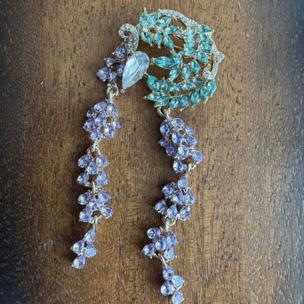 Moonlit Wisteria Purple Crystal Brooch Cascading Vine Pin 3in Elegant‎ Floral